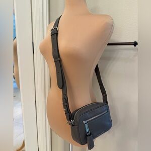Marc Jacobs Zoom Pebble Leather Crossbody Bag Gray, NWOT with Dust Bag